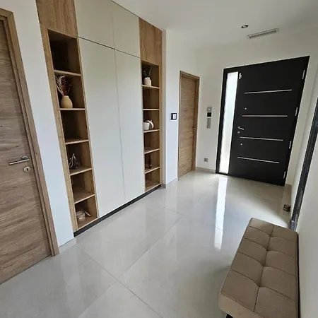 Spacieuse Contemporaine Garrigue Nimoise Βίλα *