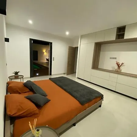 Spacieuse Contemporaine Garrigue Nimoise Βίλα Νιμ